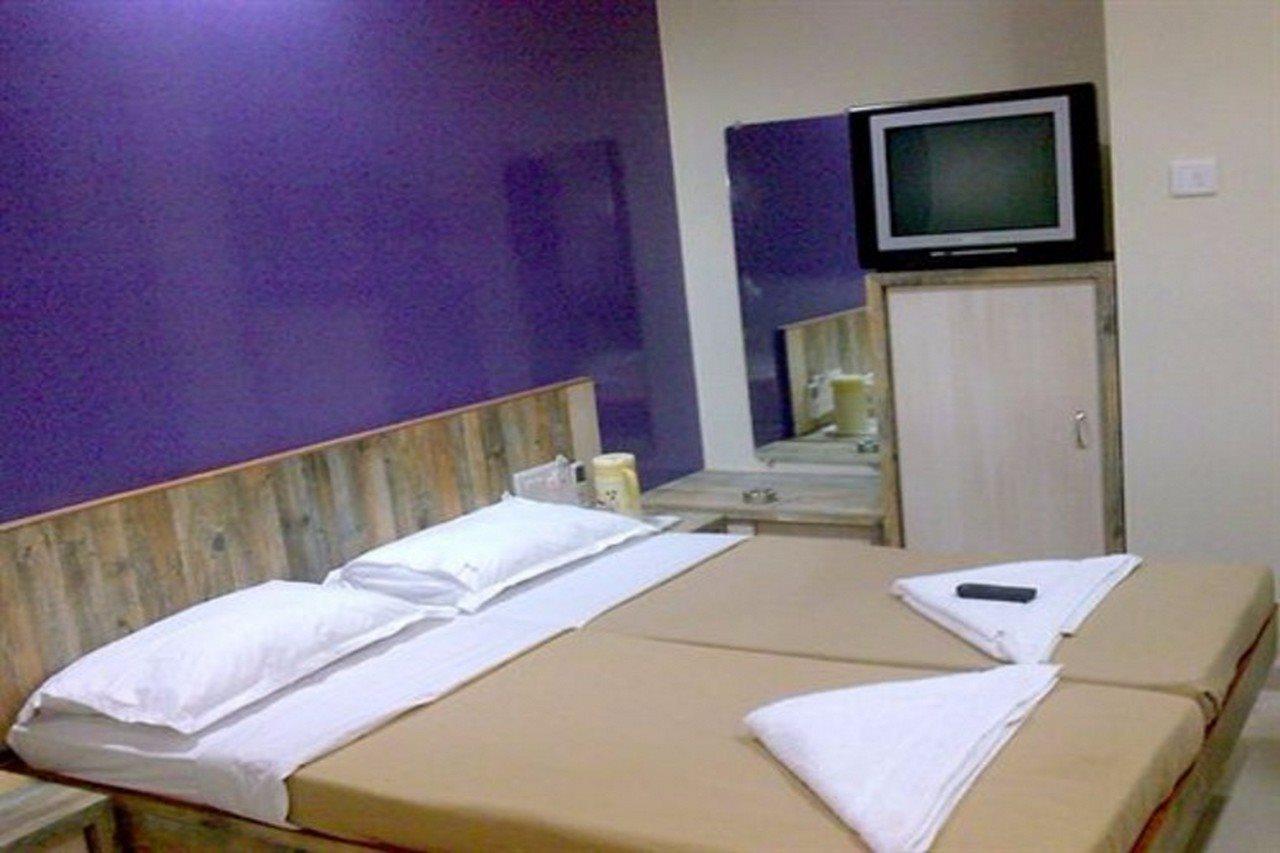Fabhotel Galaxy Suite Bombay Exterior foto