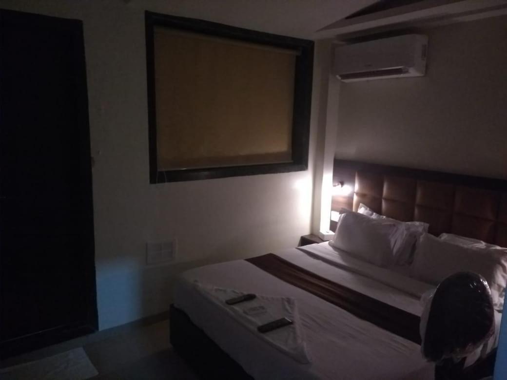 Fabhotel Galaxy Suite Bombay Exterior foto